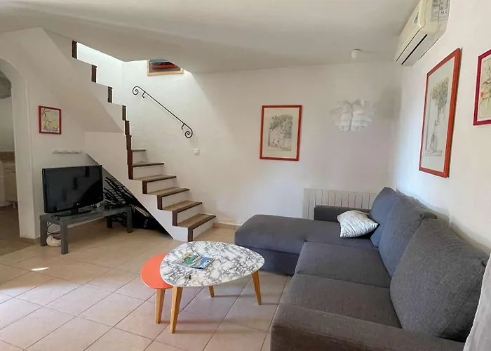 Villa Argentella, Santa Giulia