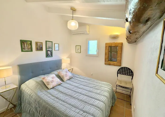 Villa Argentella, Santa Giulia Porto Vecchio